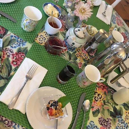 Bayview Pines Country Inn B&B マホン・ベイ エクステリア 写真