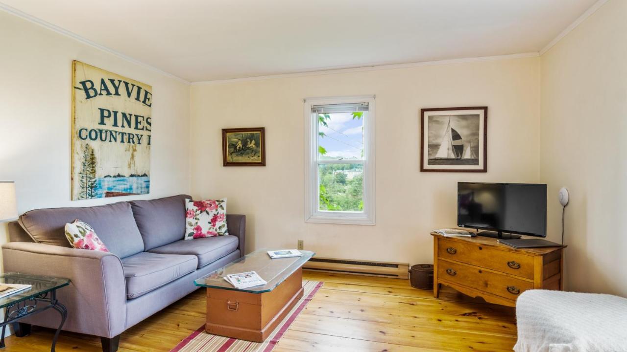 Bayview Pines Country Inn B&B マホン・ベイ エクステリア 写真