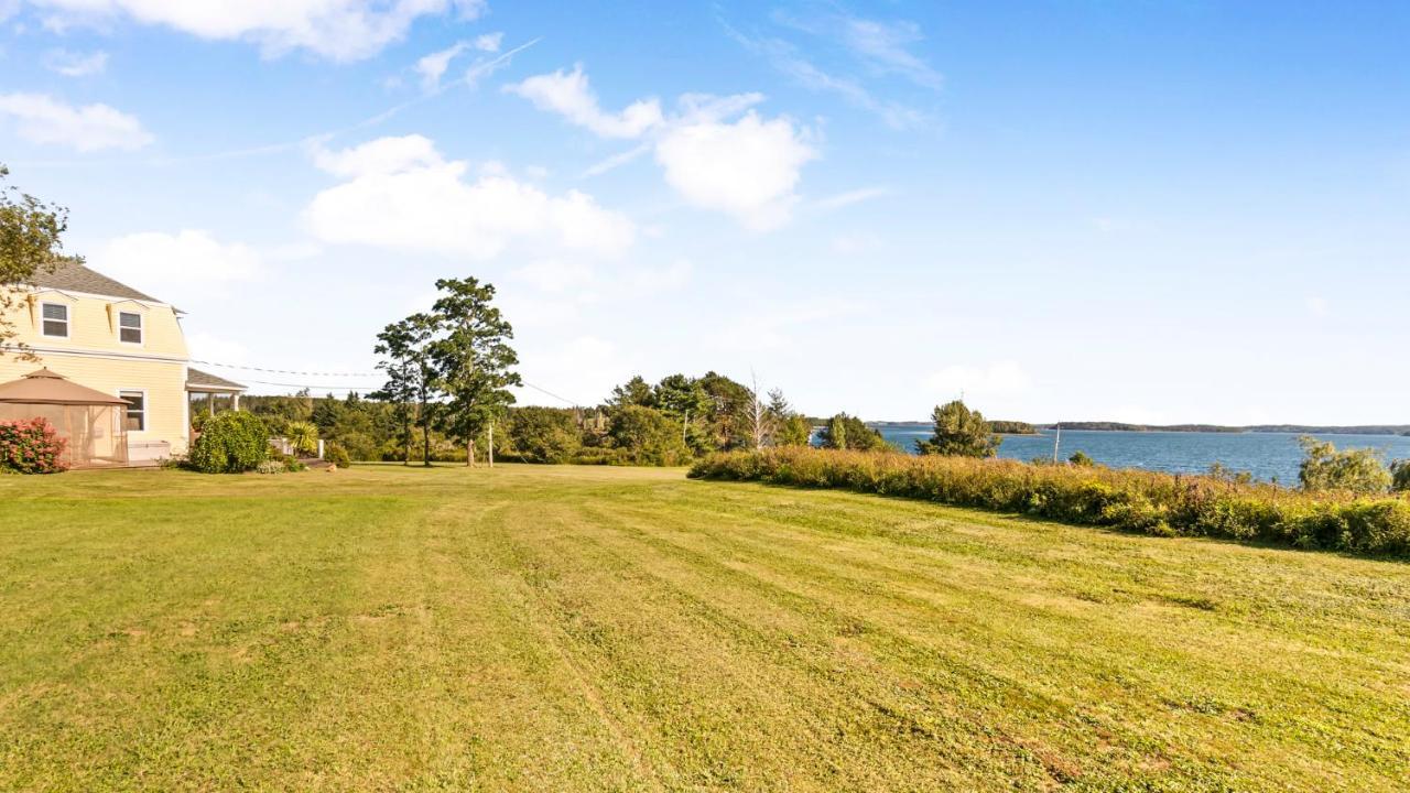 Bayview Pines Country Inn B&B マホン・ベイ エクステリア 写真